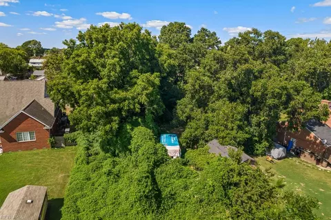 17 Seaview Dr, Hampton, VA 23664 photo 9