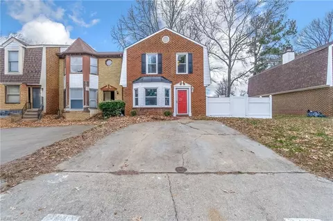2012 Candlelight Dr, Chesapeake, VA 23325