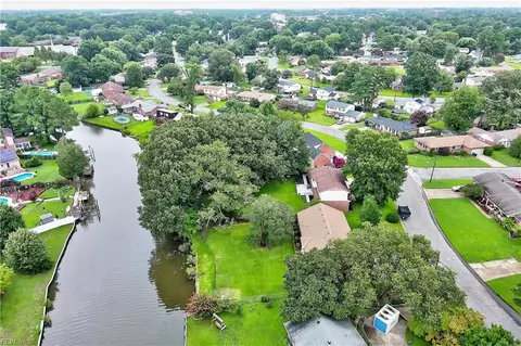401 W Chickasaw Rd, Virginia Beach, VA 23462