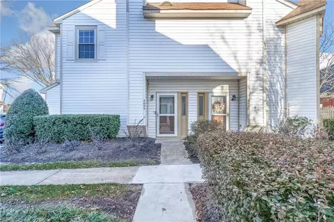 4605 Georgetown Pl, Virginia Beach, VA 23455