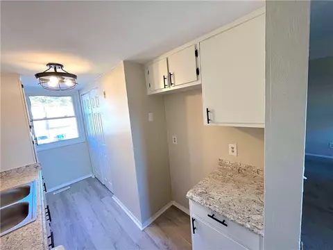 6513 Harvey Ct, Norfolk, VA 23513 photo 6