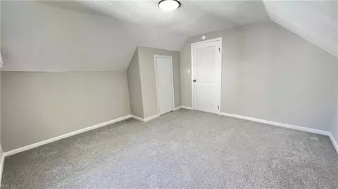 Bedroom - 62 Henry St, Hampton, VA 23669 photo 7 of 8