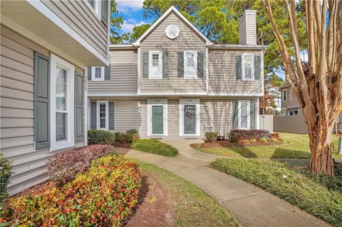 4824 Gatwick Dr, Virginia Beach, VA 23462