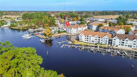 5 Harbor Watch Dr #421, Chesapeake, VA 23320