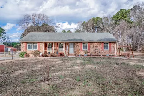 3324 Deer Path Rd, Suffolk, VA 23434