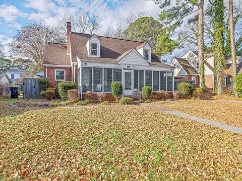 8805 Semmes Ave, Norfolk, VA 23503