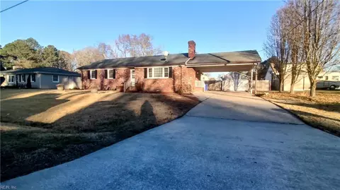6004 Vineyard Ln, Suffolk, VA 23435