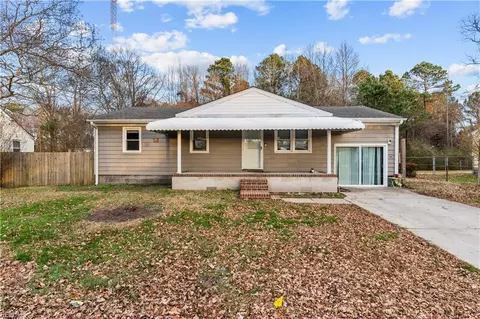 809 Custis Ave, Chesapeake, VA 23323