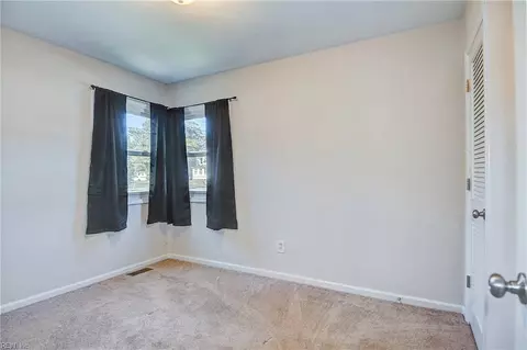 Bedroom - 516 Celey St, Hampton, VA 23661 photo 4 of 5