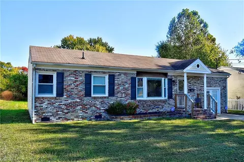 Exterior - 516 Celey St, Hampton, VA 23661 photo 10 of 10