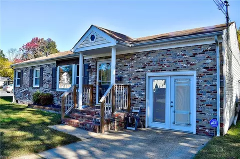 Exterior - 516 Celey St, Hampton, VA 23661 photo 3 of 10