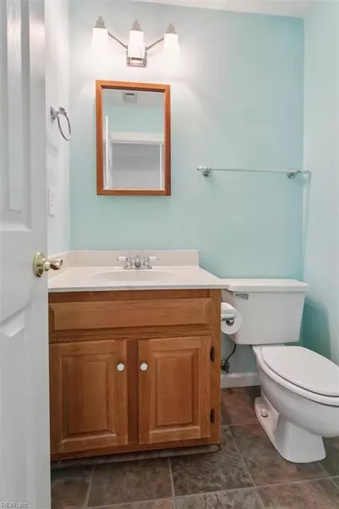 Bath - 3 Poulas Ct, Hampton, VA 23669 photo 1 of 7