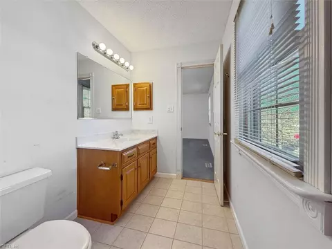 Bath - 3 Poulas Ct, Hampton, VA 23669 photo 7 of 7