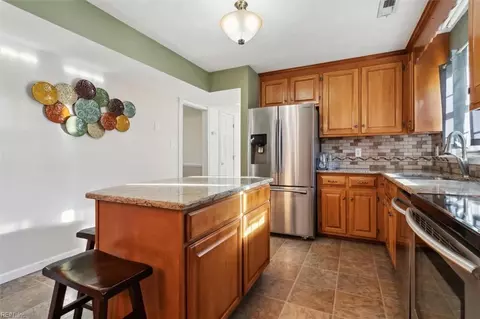Kitchen - 3 Poulas Ct, Hampton, VA 23669 photo 2 of 5