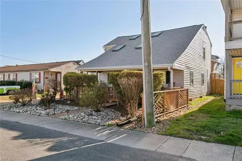 113 Richmond Dr, Hampton, VA 23664 photo 2