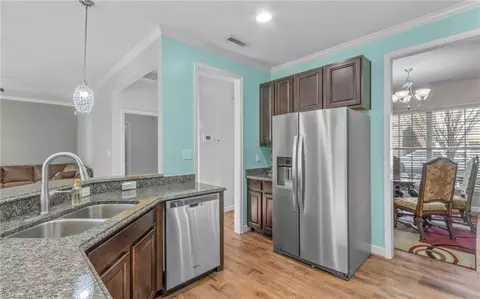 801 Brightleaf Pl, Chesapeake, VA 23320 photo 10