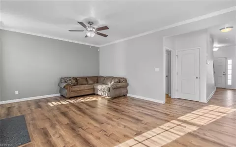 801 Brightleaf Pl, Chesapeake, VA 23320 photo 15