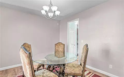 801 Brightleaf Pl, Chesapeake, VA 23320 photo 5