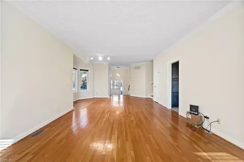 Living - 9 Jib Ct, Hampton, VA 23664 photo 3 of 3