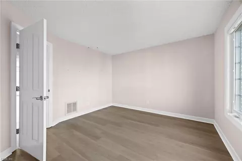 Bedroom - 9 Jib Ct, Hampton, VA 23664 photo 1 of 1