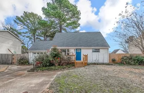 1308 Ormer Rd, Chesapeake, VA 23325