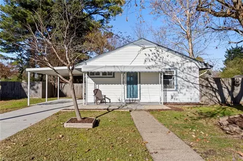 2428 Lofurno Rd, Chesapeake, VA 23323