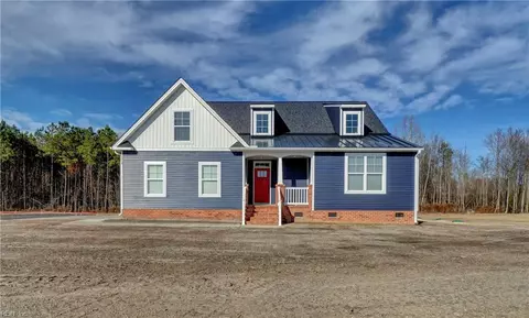 14164 Doggett Ln, Carrollton, VA 23314