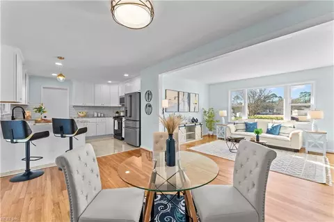 1146 Carrington Cres N, Portsmouth, VA 23701