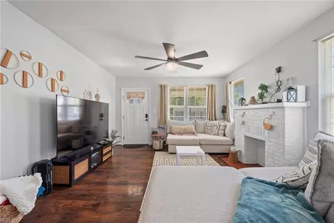 1909 Camden Ave, Portsmouth, VA 23704