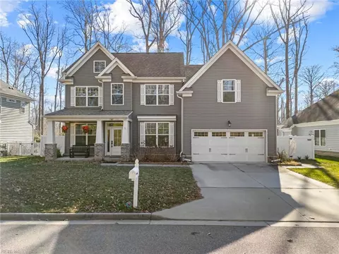 1305 Auburn Hill Dr, Chesapeake, VA 23320