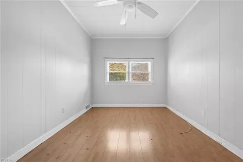 Bedroom - 35 Wheatland Dr, Hampton, VA 23666 photo 7 of 7