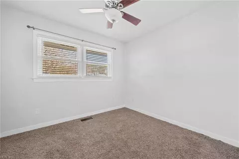 Bedroom - 35 Wheatland Dr, Hampton, VA 23666 photo 2 of 7