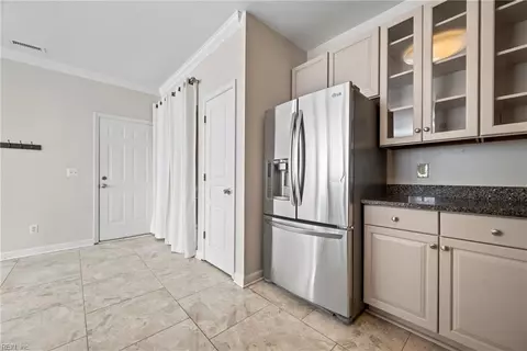 263 W Gilbert St, Hampton, VA 23669 photo 7