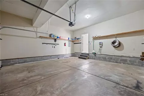 263 W Gilbert St, Hampton, VA 23669 photo 17