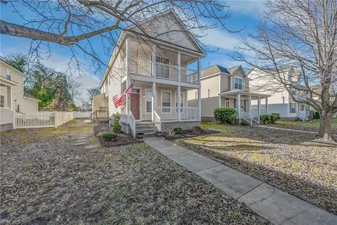 263 W Gilbert St, Hampton, VA 23669 photo 3
