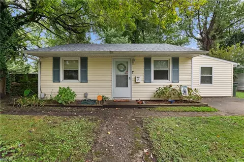 15 Oneda Dr, Hampton, VA 23663