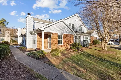 1510 Orchard Grove Dr, Chesapeake, VA 23320