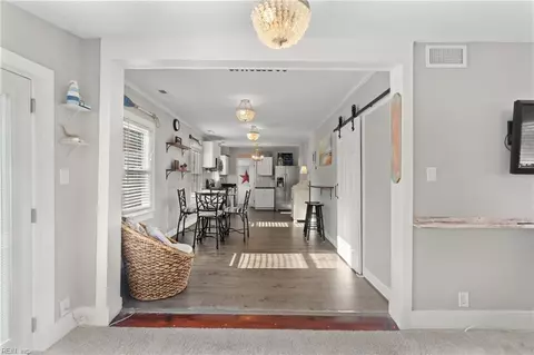 Entry Way - 259 N Second St, Hampton, VA 23664 photo 1 of 2