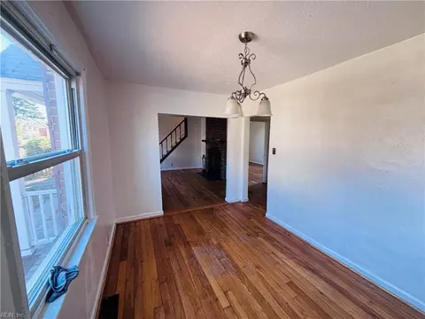 121 Clyde St, Hampton, VA 23669 photo 7