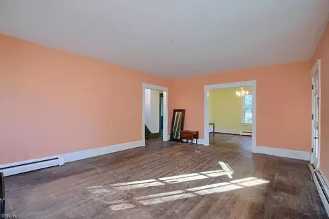 6346 Main St, Gloucester, VA 23061 photo 8