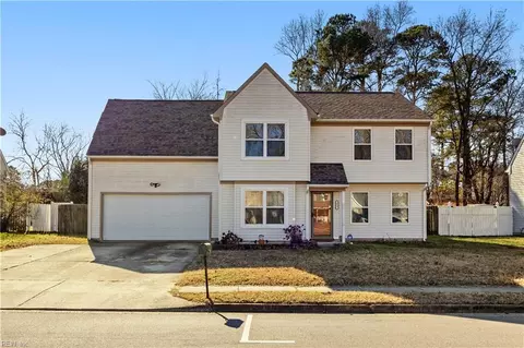 2845 Camelot Blvd, Chesapeake, VA 23323