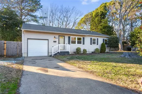 409 Samuelson Ct, Hampton, VA 23605 photo 2