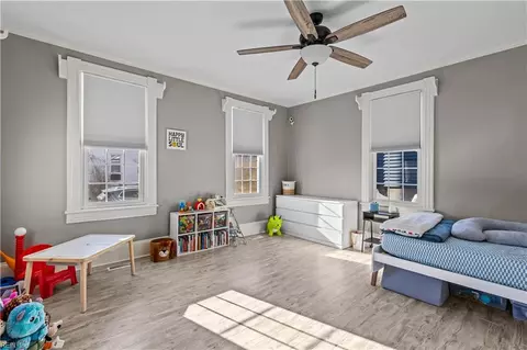 Bedroom - 437 Colbert Ave, Hampton, VA 23669 photo 2 of 6