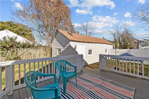 Exterior - 437 Colbert Ave, Hampton, VA 23669 photo 6 of 7
