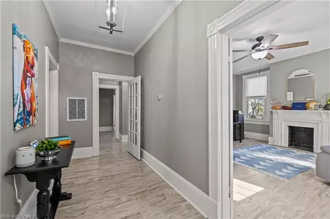Entry Way - 437 Colbert Ave, Hampton, VA 23669 photo 2 of 2