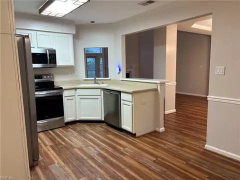Kitchen - 116 Esplanade Pl, Chesapeake, VA 23320 photo 2 of 2