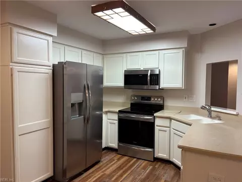 Kitchen - 116 Esplanade Pl, Chesapeake, VA 23320 photo 1 of 2