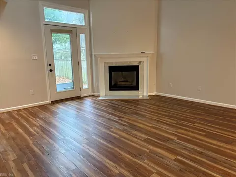 Living - 116 Esplanade Pl, Chesapeake, VA 23320 photo 4 of 5