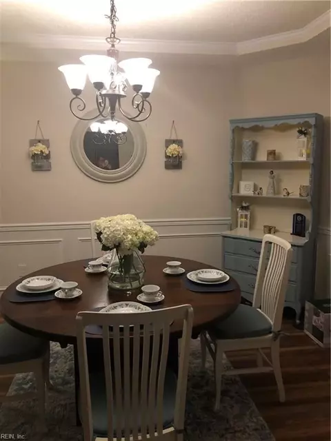 Dining - 116 Esplanade Pl, Chesapeake, VA 23320 photo 1 of 2