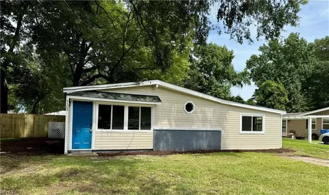 4305 Cromwell Ave, Chesapeake, VA 23325